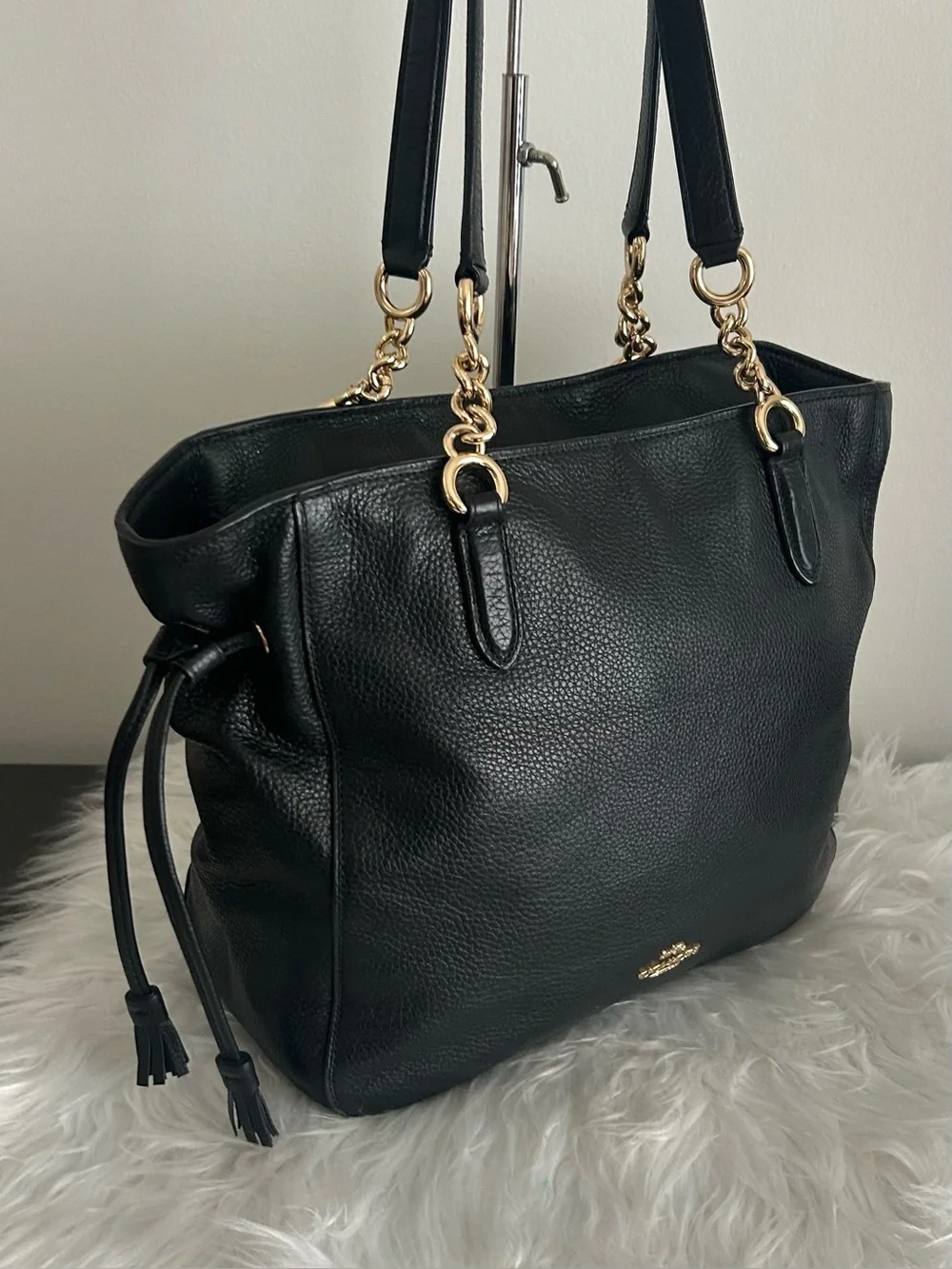 Coach Black Pebbled Leather Tote Bag Gold Chain Shoulder Purse